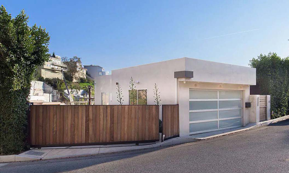 1717 Sunset Plaza