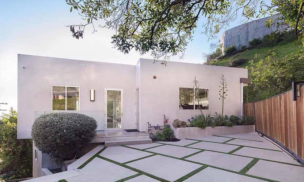 1717 Sunset Plaza