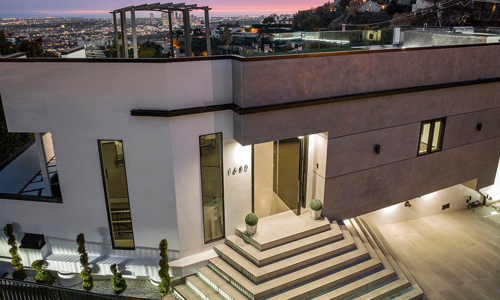 1680 Sunset Plaza