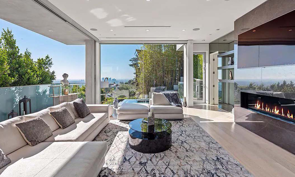 1717 Sunset Plaza